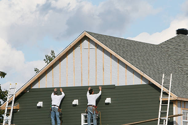 Professional Siding technician working in Blain, PA